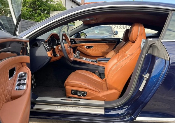 Bentley Continental GT cena 155000 przebieg: 117000, rok produkcji 2020 z Kraków małe 137